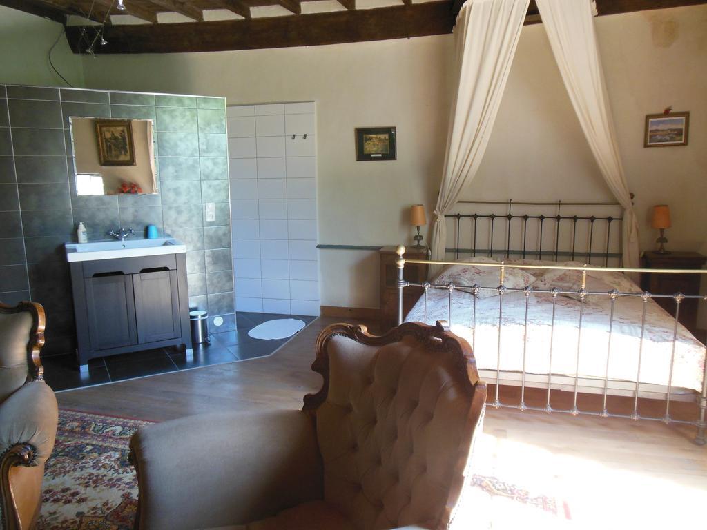 Auberge Lion D'Or Saint-Antonin-Noble-Val Room photo